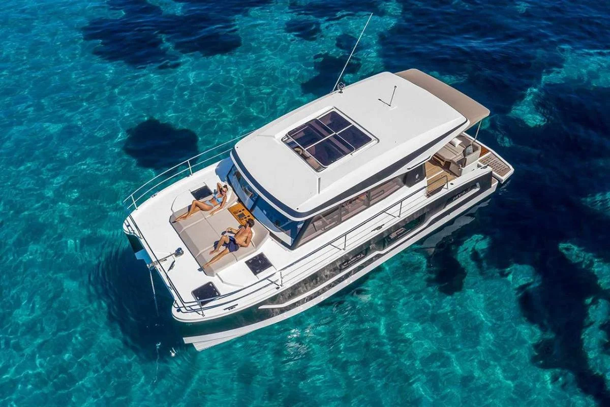Fountaine Pajot 40ft — 1