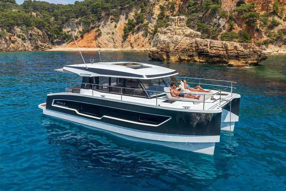 Fountaine Pajot 40ft